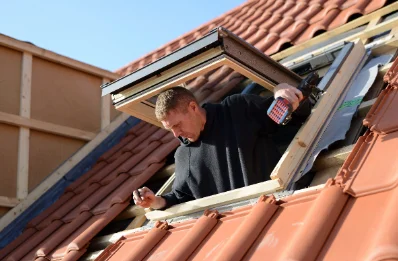 Pose de fenêtres de toit Velux à Étaules